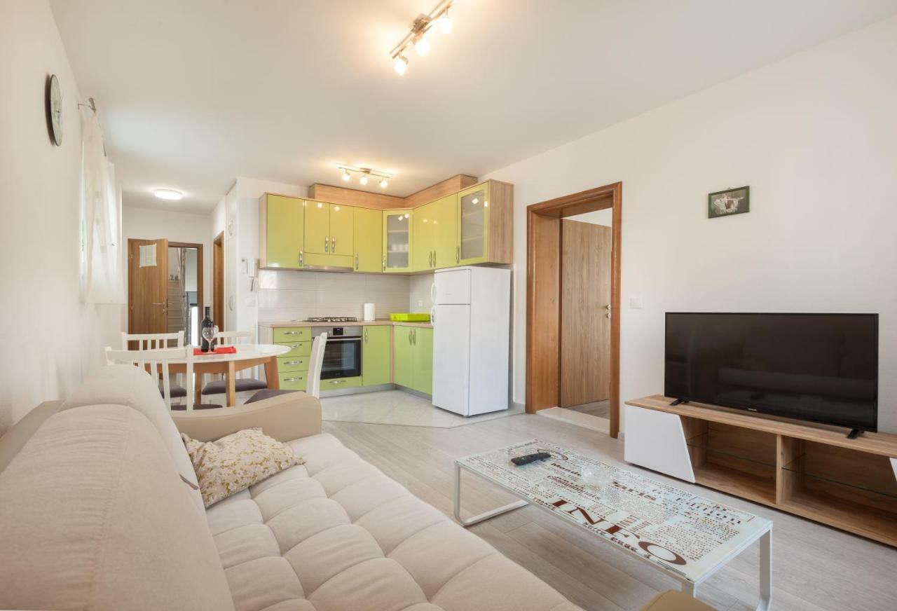 Apartments Turtle Gardens ماكارسكا المظهر الخارجي الصورة