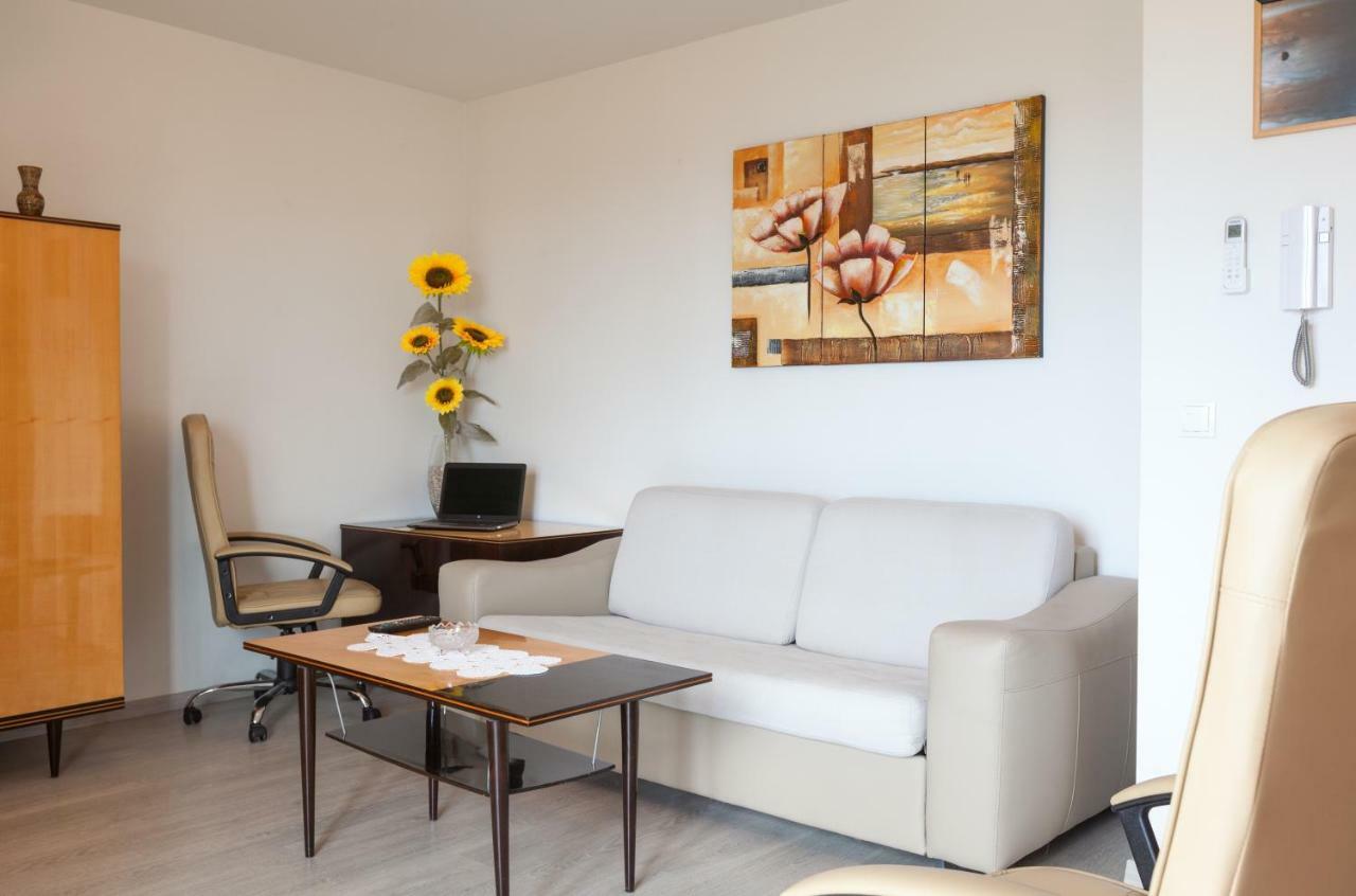 Apartments Turtle Gardens ماكارسكا المظهر الخارجي الصورة